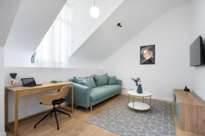 Luxury Central Loft by Carmen Sylva